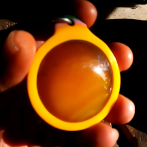 เครื่องรางหินอเกต สีหยกน้ำผึ้ง ขนาดใหญ่ หนานูนสวยงามมากๆ มีเพียงชิ้นเดียว