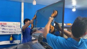 กระจกบานหน้าให้ถึงที่ ทักมาสอบถามราคาก่อนได้เลย