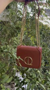 Túi 2hand đeo vai đeo chéo phom hộp nhà LUISQUARTORY aut của Pháp cực đẹp -T642