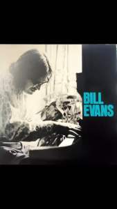 Vinyl LP เป็นอันดับ [แผ่นเสียง Vinyl LP ] ของ Artist: Bill Evans รอบ: Bill Evans Cover: NM เพื่อเจอ: NM การสร้าง: Japan รับประทาน: 1981 ราคา: 2350