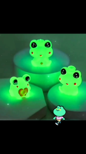 Cute Luminous Frog Decoration Resin Glow in the Dark Aquarium Decoration Desktop Small Ornaments Craft Car Destop Deco