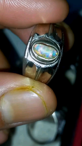 natural kalimaya banten milky krstal jarong biang dim kecil 7×4×2mm.ring alpaka no8