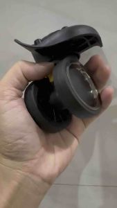 Bánh xe có nút nhấn tháo rời