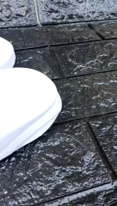 Sandal slop karet pria dewasa warna putih terbaru