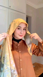 LOVELINESS YELLOW SCARF MANDJHA MUSLIM HIJAB SEGI EMPAT IVAN GUNAWAN VOAL ORGINAL