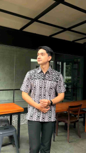 KEMEJA BATIK PRIA LENGAN PENDEK MOTIF NEW SONGKET HITAM MANIS
