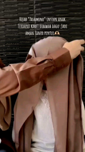 Hijab anak 0-5 tahun simple jilbab segitiga anak perempuan simple menggunakan bahan karet dibawah dagu aman dan mudah digunakan untuk anak anak