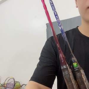 VỢT CẦU LÔNG YONEX 100zz Khung Cacbontop 1 thế giới sử dụngCăng tối đa 13kg+Tặng Quấn Cán+Bao Vợt