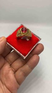 แหวนทอง 18k พลอยทับทิมสีแดง พลอยบุษราคัมสีเหลือง พลอยเพทายสีขาว พลอยสีสีชมพู ช่วยเสริมราศี อำนาจโชคลาภความสำเร็จ ค้าขายร่ำรวย สวยหรูดูแพง