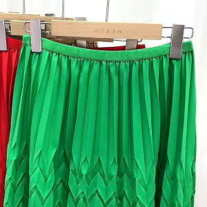 Rok Plisket Daun Padi Maxi: Pilihan Rok Plisket Premium yang Nyaman & Panjang