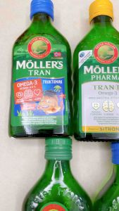 Dầu Mollers Pharma Tran Omega-3 chai 250 ml - Hương trái cây - Táo - Tự nhiên - Chanh