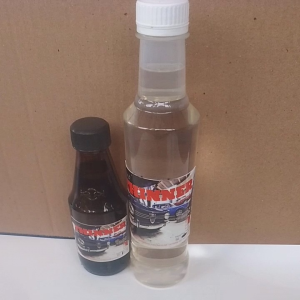Thinner botol untuk berbagai jenis cat