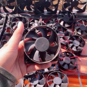 Fan Quạt tản nhiệt 12V 8x8x2cm