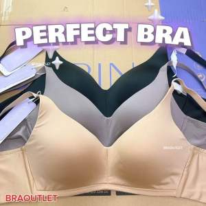 ** ทรงใหญ่ ** SABINA เสื้อชั้นใน Invisible Wire (ไม่มีโครง ฟองบาง ) รุ่น Perfect Bra รหัส NBD23005