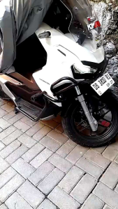Crashbar/tubular honda ADV 160 full body/pelindung body ADV 160 plus gratis jalu agna