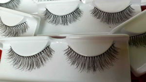 Bulumata Natural 3D 757 Medium Lusinan 12 Pasang Plus Cover Bulumata