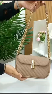 TAS RANTAI CANTIK NAVYA BAG
