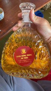 Rượu đông trùng hạ thảo (750ml)