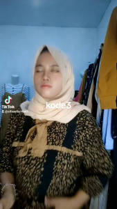 Gamis Corak Batik: Desain Elegan dan Bahan Nyaman