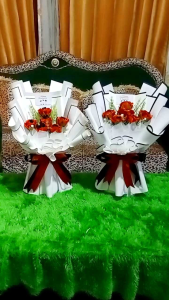 buket bunga satin/buket bunga/buket mawar satin/buket wisuda/buket anniversary/buket ultah/buket valentine/buket murah