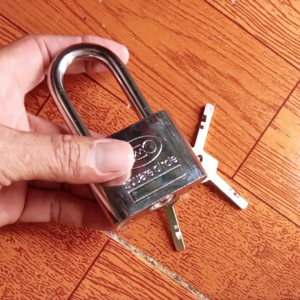 Ỗ khoá càng dài 6mm SQUARE-FOREVER