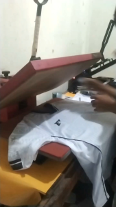 Kaos Bola Uniseks Timnas Indonesia Dewasa Free Sablon Nama dan Nomor Punggung Pemain