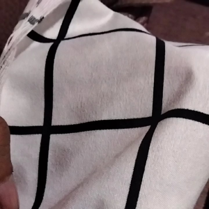 Gorden Motif Kotak Minimalis Plisket Kaitan Kawat