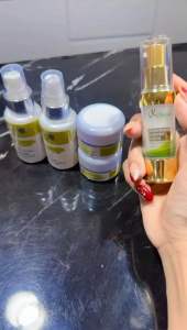 PAKET BRIGHTENING PLATINUM+SERUM REJUVENATION/ampuh mengglowingkan wajah kusam(bonus Boxs makeup premium)