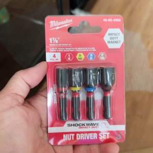 Milwaukee SHOCKWAVE Power Tool Drill/Driver Impact Duty 1-7/8 in. Alloy Steel Magnetic Nut Driver Set Accessories (4-Piece)