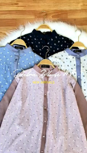 Kemeja Wanita Delna Blouse Bahan Kelly Crinkle Mix Airflow by Ghaffa\\n\\n Apa Itu Kemeja Wanita Delna Blouse?\\n\\nKemeja wanita Delna Blouse adalah pakaian yang trendi dan modis, yang cocok untuk berbagai acara formal dan informal. Didesain dengan bahan Kelly Crinkle Mix Airflow, kemeja ini menawarkan kenyamanan maksimal dan tampilan yang elegan. Desain blouse modis ini dapat dipadukan dengan berbagai jenis pakaian, mulai dari rok hingga celana, menjadikannya pilihan yang tepat untuk berbagai acara.\\n\\n Desain Blouse Modis\\n\\nDelna Blouse hadir dengan desain yang modern dan modis, menjadikannya pilihan yang tepat untuk wanita yang menginginkan penampilan yang trendi. Dengan berbagai pilihan warna dan pola, blouse ini cocok untuk berbagai acara formal dan informal. Desainnya yang elegan dan modern menjadikannya pilihan yang tepat untuk wanita yang menginginkan penampilan yang menarik.\\n\\n Kualitas Kemeja Wanita Delna Blouse\\n\\nKemeja wanita Delna Blouse dibuat dari bahan berkualitas tinggi, yaitu Kelly Crinkle Mix Airflow. Bahan ini memberikan kenyamanan maksimal saat dipakai, sementara tetap menjaga penampilan yang elegan. Selain itu, kemeja ini juga mudah dirawat dan tahan lama, menjadikannya investasi yang baik untuk penampilan Anda.\\n\\n Keunggulan Bahan Kelly Crinkle Mix Airflow\\n\\nBahan Kelly Crinkle Mix Airflow memiliki beberapa keunggulan yang menjadikannya pilihan yang tepat untuk kemeja wanita Delna Blouse.\\n\\n Sifat-Sifat Bahan Kelly Crinkle Mix Airflow\\n\\nBahan Kelly Crinkle Mix Airflow memiliki sifat-sifat yang unik, seperti daya serap air yang baik dan elastisitas yang tinggi. Bahan ini juga ringan dan nyaman saat dipakai, menjadikannya pilihan yang tepat untuk berbagai acara. Selain itu, bahan ini juga tahan lama dan mudah dirawat, menjadikannya investasi yang baik untuk penampilan Anda.\\n\\n Kegunaan Bahan Kelly Crinkle Mix Airflow pada Kemeja Wanita Delna Blouse\\n\\nBahan Kelly Crinkle Mix Airflow digunakan pada kemeja wanita Delna Blouse untuk memberikan kenyamanan maksimal saat dipakai. Bahan ini juga memberikan tampilan yang elegan dan modern, menjadikannya pilihan yang tepat untuk berbagai acara formal dan informal. Selain itu, bahan ini juga mudah dirawat dan tahan lama, menjadikannya investasi yang baik untuk penampilan Anda.\\n\\n Cara Memilih Kemeja Wanita Delna Blouse untuk Acara Formal\\n\\nKemeja wanita Delna Blouse adalah pilihan yang tepat untuk berbagai acara formal, tetapi penting untuk memilih ukuran dan desain yang tepat untuk acara tersebut.\\n\\n Tips Memilih Ukuran Kemeja Wanita Delna Blouse\\n\\nPenting untuk memilih ukuran kemeja wanita Delna Blouse yang tepat untuk acara formal. Pastikan ukuran kemeja sesuai dengan tubuh Anda, dan hindari ukuran yang terlalu longgar atau terlalu ketat. Anda juga dapat mempertimbangkan untuk menyesuaikan ukuran kemeja dengan acara formal tersebut, seperti dengan menambahkan aksesori atau memilih desain yang lebih elegan.\\n\\n Cara Menyesuaikan Kemeja Wanita Delna Blouse dengan Acara Formal\\n\\nUntuk menyesuaikan kemeja wanita Delna Blouse dengan acara formal, Anda dapat mempertimbangkan beberapa hal, seperti warna, pola, dan aksesori. Pilih warna dan pola yang sesuai dengan acara formal tersebut, dan tambahkan aksesori seperti anting atau kalung untuk menambah kesan elegan. Anda juga dapat mempertimbangkan untuk memadukan kemeja dengan rok atau celana yang sesuai dengan acara formal tersebut.\\n\\nDengan memilih kemeja wanita Delna Blouse yang tepat, Anda dapat tampil elegan dan modis di berbagai acara formal. Pastikan untuk memilih ukuran dan desain yang sesuai dengan acara tersebut, dan tambahkan aksesori untuk menambah kesan elegan. Selamat berbelanja dan tampil cantik!\"