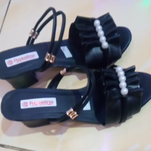 SANDAL Wanita /Wanita wanita cantik hak tahu 5cm.modern kekinian.terlaris.hak tahu mutiara .mutiara laut.Beli sekarang besok gratisan