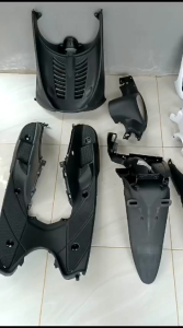 paketan cover ful body halus dan kasar Yamaha Mio sporty putih plus striping 2006 api - cover body kasar halus Mio putih full set