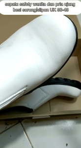 Sepatu Safety Ujung Besi: Sepatu Kerja Pabrik & Proyek