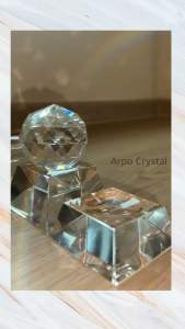 ฐานดอกบัวคริสตัลขนาด 7 เซนติเมตร วางลูกแก้ว