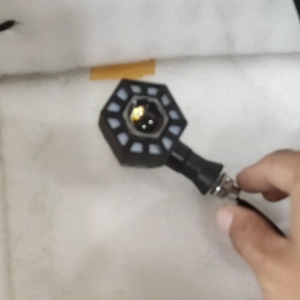 Lampu sein 2warna. segi 5-merah/kuning-Biru/kuning