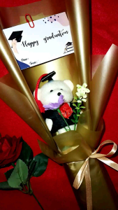 Buket Boneka Mini Wisuda: Hadiah Ulang Tahun Lucu & Buket Graduasi Unik