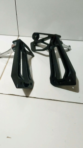 DUDUKAN FOOTSTEP / BEREKET / INJAKAN KAKI BELAKANG MX KING