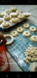 1 set cetakan donat dari kayu jati belanda free pembolong dan alas donat nya