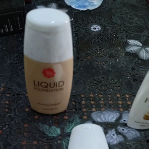 Viva Foundation Natural & Kuning Langsat / Pelembab Bengkuang 30ml Original