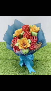 极乐之愿[6朵红+3朵黄]花束~祭祖拜往生清明节做功德较远地区请提前5天订购确保准时到达~森美兰芙蓉地区直接私信我下单