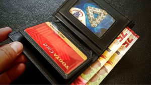 dompet kulit pria/wanita/model lipat buku/kartu/pendek/polos/murah/asli garut/azelia shop/azeliashop