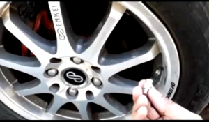 1Pcs Tutup Pentil Ban Mobil / Motor Indikator Tekanan Angin Ban