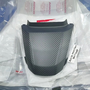 Sambungan Body Belakang & Tutup Atas Lampu Belakang CB150 Verza