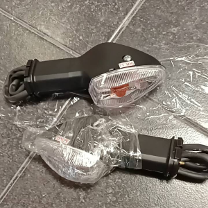 LAMPU SEN DEPAN GSX 150 BISA VARIASI MEGAPRO VIXION ORI ORIGINAL SUZUKI