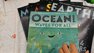 【SG STOCK】Our Universe Sun Earth Moon Ocean Mars Series picture book 7 books paperback