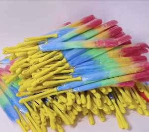 ไม้ปัดฝุ่น ไม้ปัดฝุ่นขนไก่ ไม้ปัดฝุ่นสายรุ้ง ไม้ปัดฝุ่นเชือกฟาง ไม้ขนไก่สีรุ้ง ไม้ขนไก่สีๆ ไม้ขนไก่เชือกฟางที่ปัดฝุ่น 61 cm