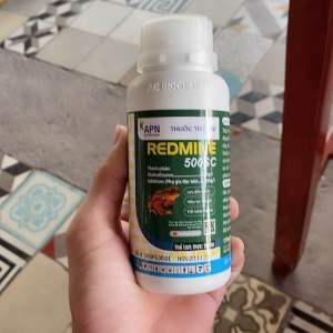 Diệt côn trùng hiệu Redmine 500sc chai 200ml của An Phát Nông quản lý nhện đỏ sâu bọ trĩ
