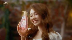 Lux Luminique Conditioner Revitalized Hair Treatment 450gram