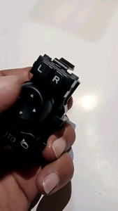 Tombol Switch Saklar Miror Retract Kaca Spion Toyota Daihatsu Avanza Xenia Raize Rocky