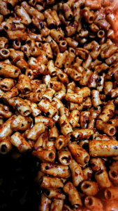 Makaroni Bantat 100 Gram Bumbu Basah Pedas Daun Jeruk